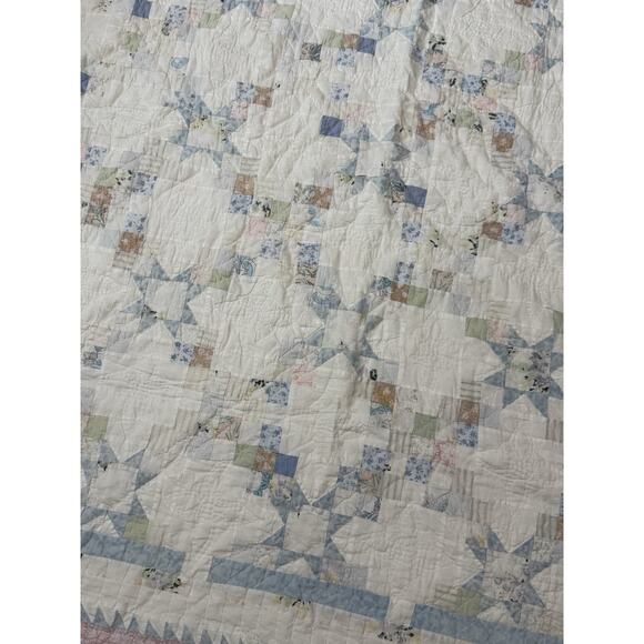 Vintage Handmade Quilt Star Patchwork Flying Geese Border cottage - see flaws - Picture 1 of 12